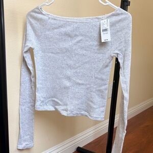 Brandy Melville John Galt Light Gray Long Sleeve Off-Shoulder Top
